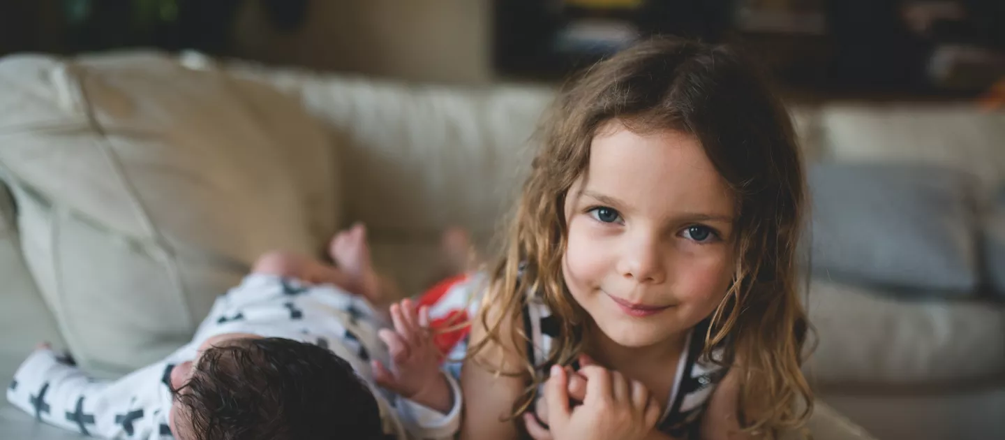 toddler-girl-with-newborn